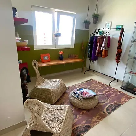 Arthouse Surf Pensión Ericeira