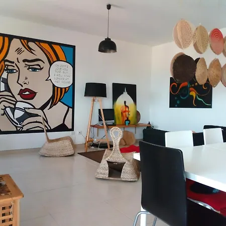 Arthouse Surf Maison d'hôtes *