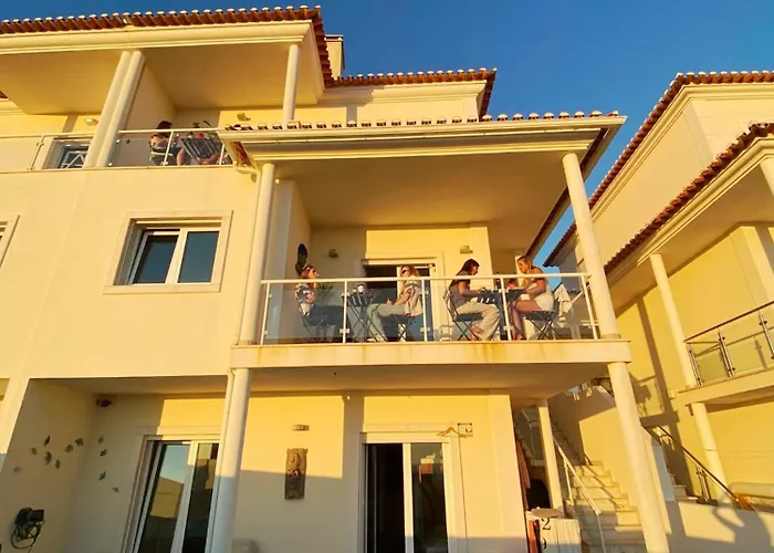 Arthouse Surf Penzion Ericeira